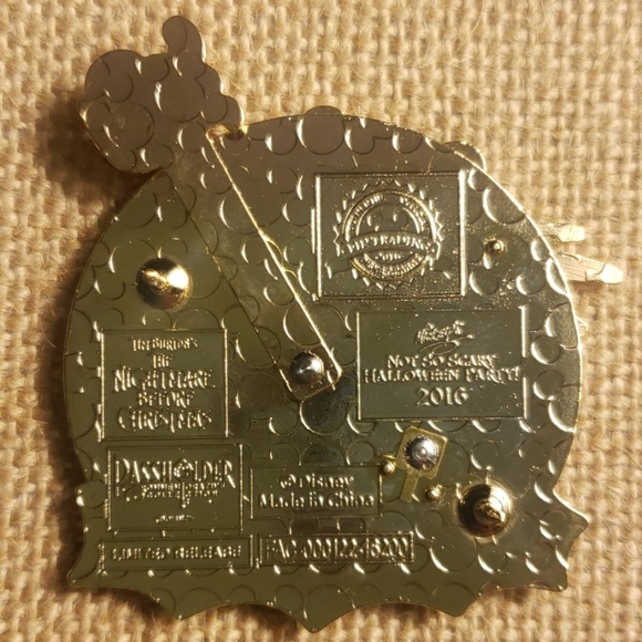 COPY - Disney Halloween Passholder 2016 Pin - Picture 4 of 5